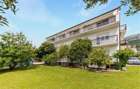Nice Apartment In Kastel Kambelovac With Wifi